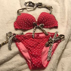 Victoria’s Secret Bikini 👙